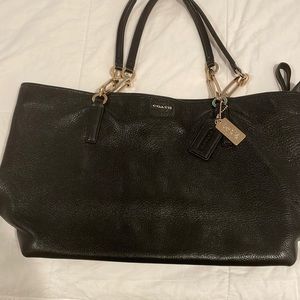 Coach tote bag 17’ L 10’ H